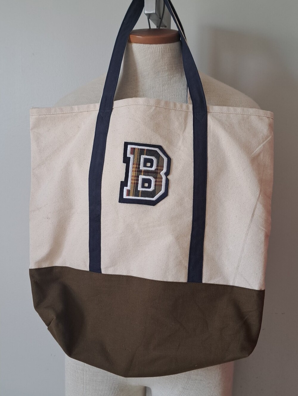 Canvas Tote Bag embroidered monogrammed "B" Patch beige olive green shopper XL